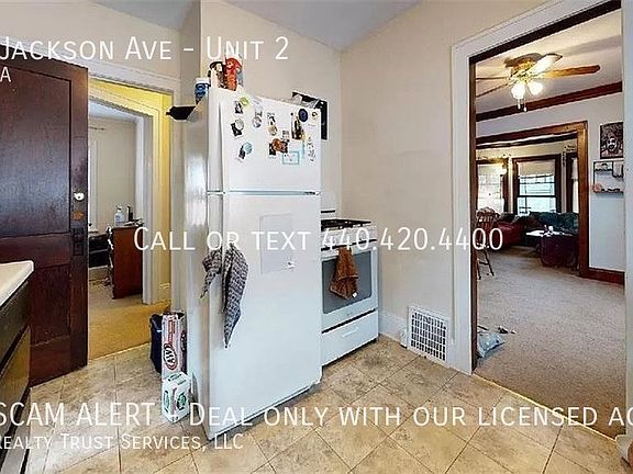4th image of 1271 Jackson Ave #2