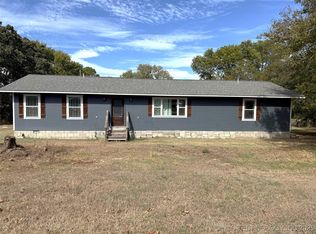 304 Hickory Dr, Henryetta, OK 74437