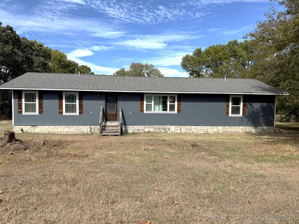 304 Hickory Dr, Henryetta, OK 74437