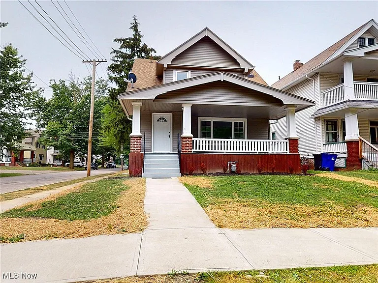 3380 W 100th St — Photo 1