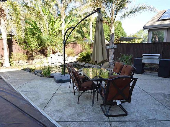 5th image of 286 Cumberland Way