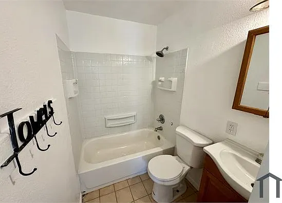 8 Louise Ln — Photo 8
