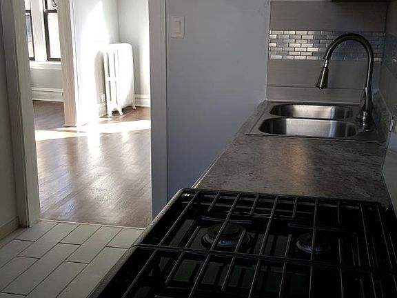 5th image of 6521 N Newgard Ave Fl 3rd