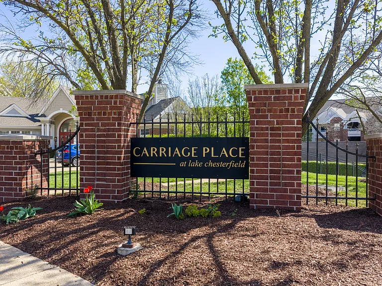 Carriage Place at Lake Chesterfield — Photo 24