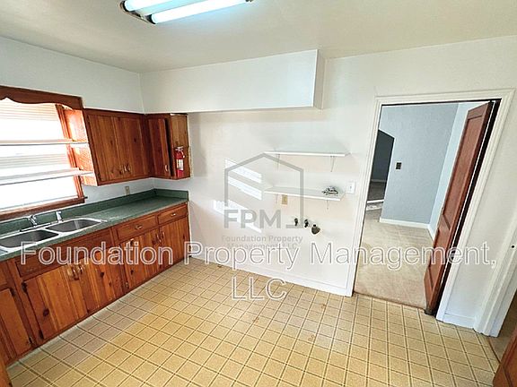 4th image of 8746 Greenhill Rd
