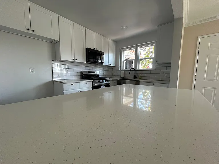 280 S Sadler Ave #2 — Photo 12