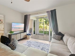 871 Tanbark Dr APT 102, Naples, FL 34108