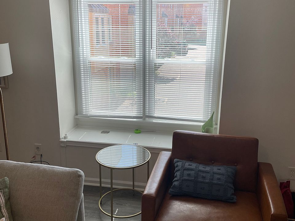 Bay Window with Storage