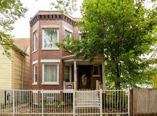 5952 W Augusta Blvd, Chicago, IL 60651