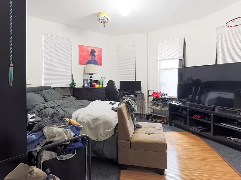 10 Parker Hill Ave — Photo 2
