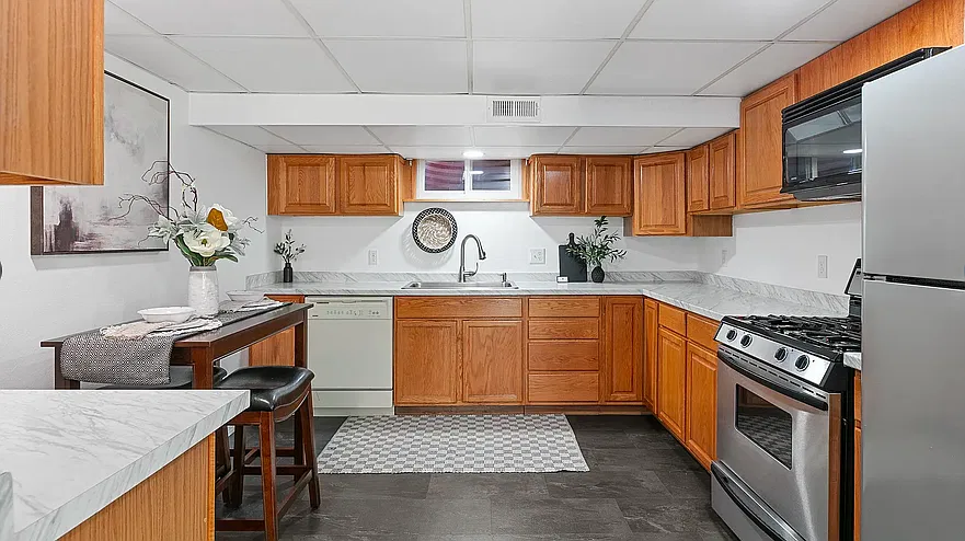 Charming Basement Unit in Yakima Available for Rent — Photo 3