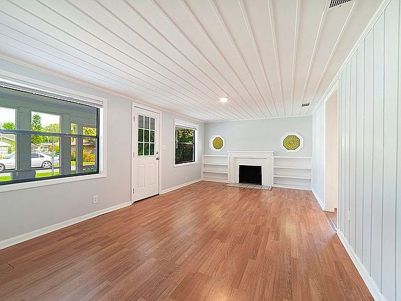 5th image of 32118 Harris Rd