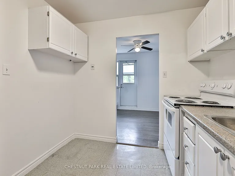 900 Glen St #218 — Photo 18