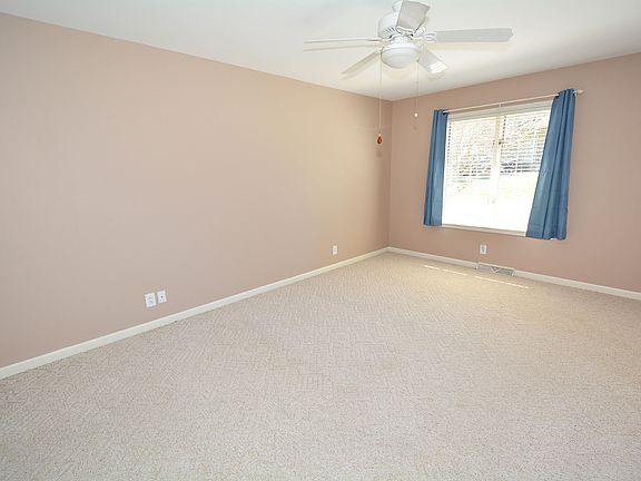 2nd image of 429 Country Club Ct