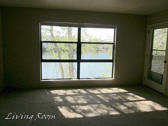 Pic of unvaulted ceilings