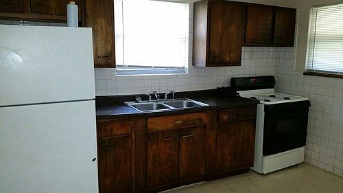4th image of 4230 Edgewood Blvd