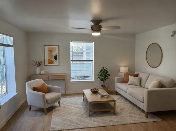 164 N Shipley Aly APT 101, Fayetteville, AR 72701