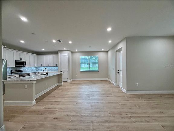 2nd image of 13899 SE 53RD TERRACE