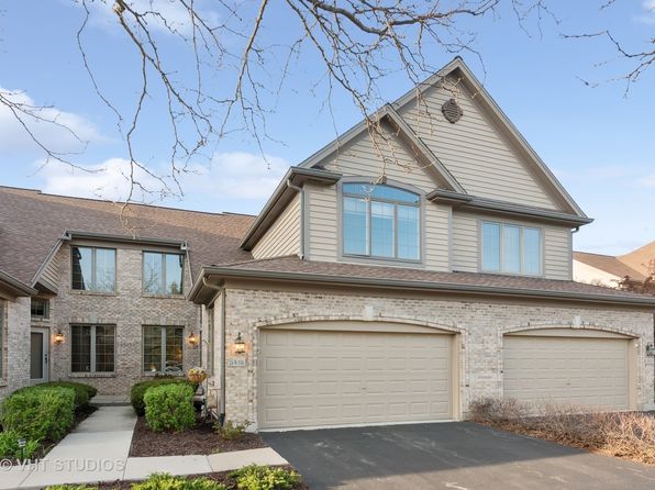 26W116 Klein Creek Dr, Winfield, IL 60190