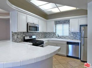 12712 Moorpark St APT 307, Studio City, CA 91604