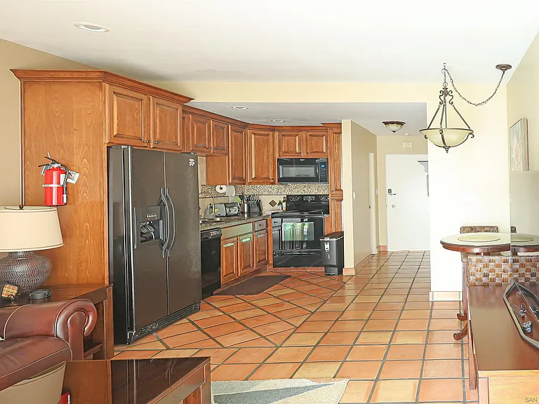 2003 Costa Del Mar Rd #654 — Photo 6
