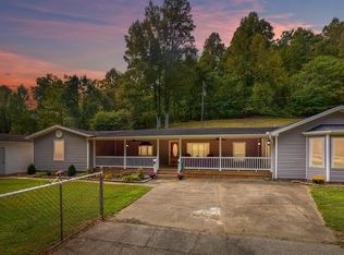3792 Edmonds Branch Rd, Ona, WV 25545