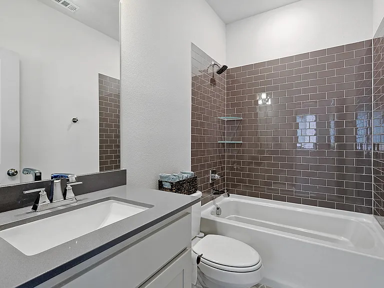 213 McConathy Way — Photo 8