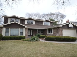 1921 Cypress Ln, Northbrook, IL 60062