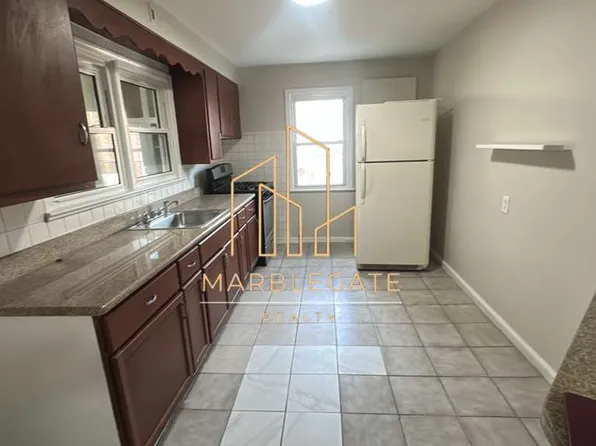 129-131 Maple Ave #129D, Irvington, NJ 07111