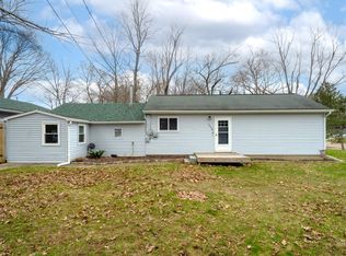 2428 Edgewood Dr, Kalamazoo, MI 49008