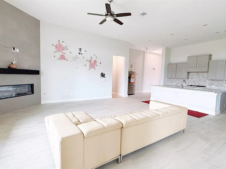 5918 Emerald Ranch Ln — Photo 12
