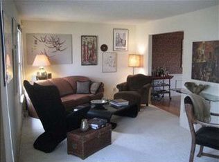 31 Placid Ln, Glenmont, NY 12077