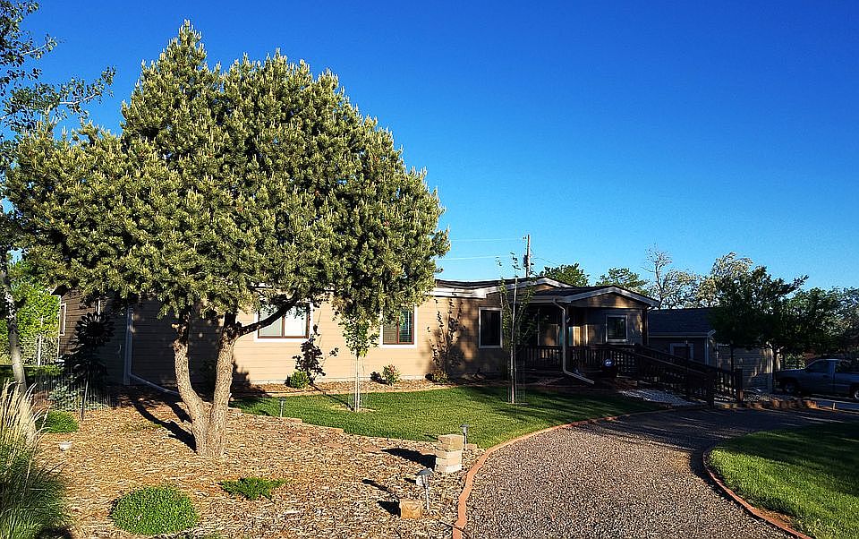 2nd image of 7669 Debbie Ln