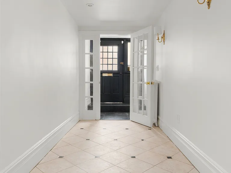 60 Hicks St — Photo 20
