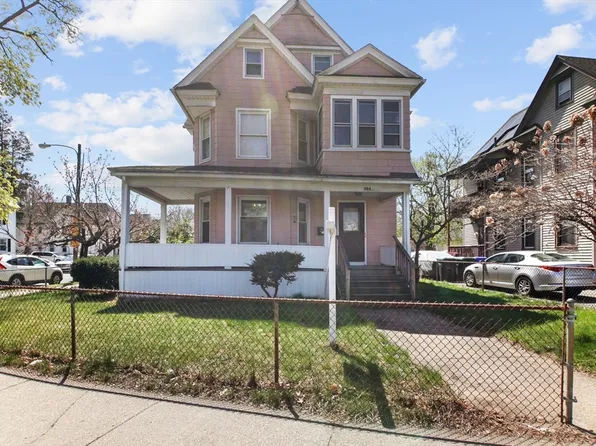 284 Dickinson St, Springfield, MA 01108
