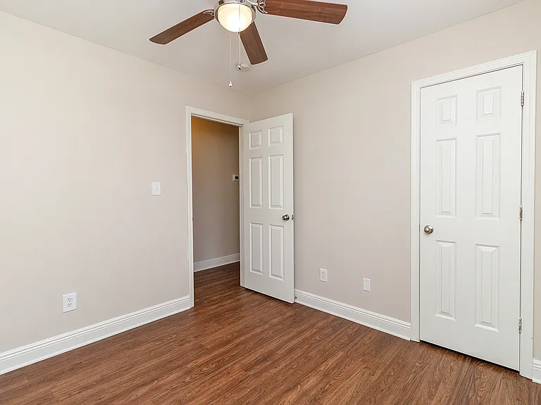 4401 Craven Hill Dr — Photo 20