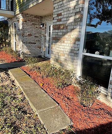 3rd image of 4401 Laudun St