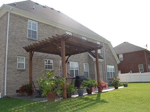 4th image of 521 Garden City Dr