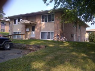 2152 Belmont Ln APT 1, Mound, MN 55364