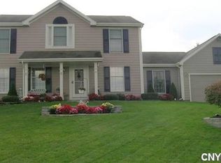 123 Dog Leg Dr, Baldwinsville, NY 13027