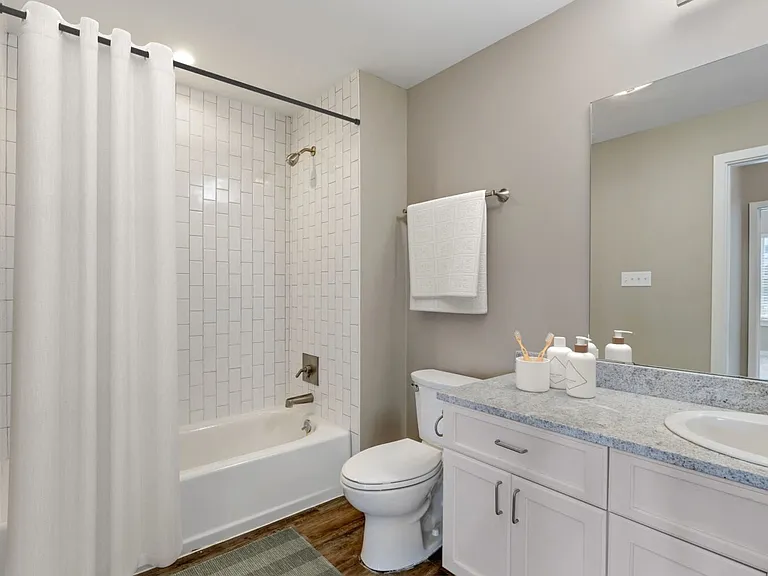 Villaggio Apartments — Photo 19
