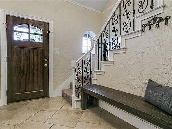 2nd image of 220 Warbler Ct