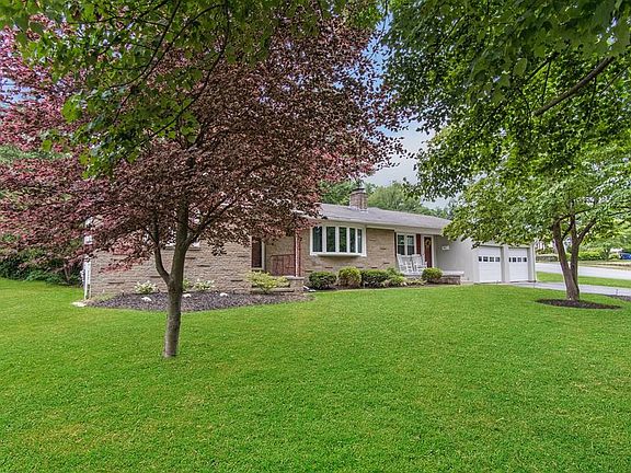 3rd image of 60 Hawkins Blvd