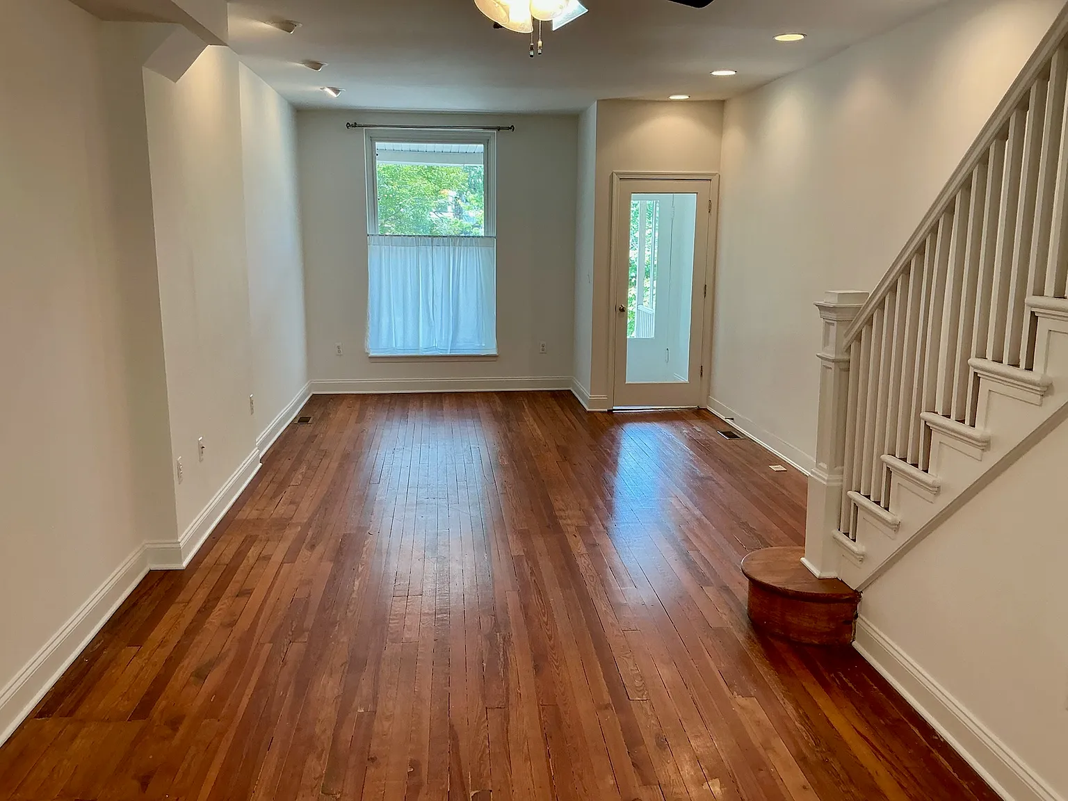 2 bed, 1316 sqft, $2,250 — Photo 2