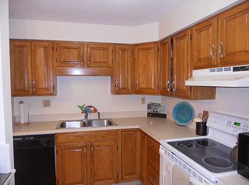 3rd image of 610 S Franklin St APT D101