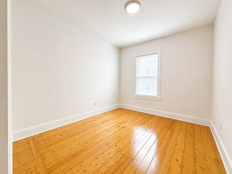 14 Creighton St #2 — Photo 17