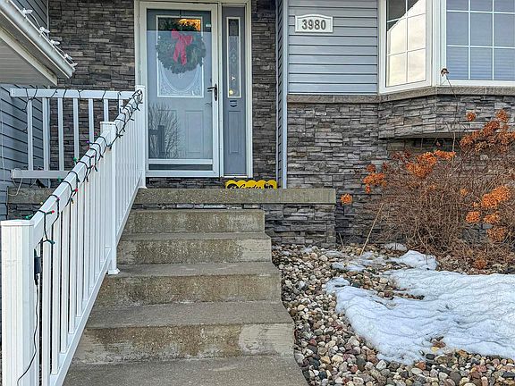 3rd image of 3980 Fieldcrest Dr