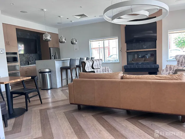 735 Station Rd — Photo 35
