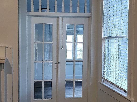 4th image of 755 Park Ave E #C