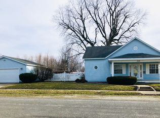 208 W Franklin St, Roodhouse, IL 62082
